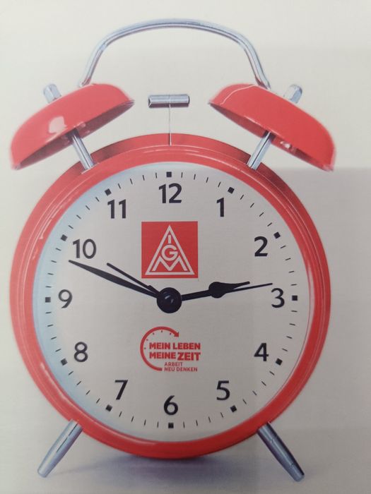 Немски будилник със звънец