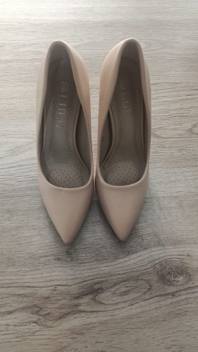 Vand pantofi piele ecologica