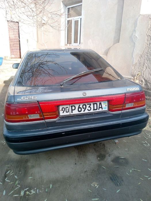 Мазда автомобиль