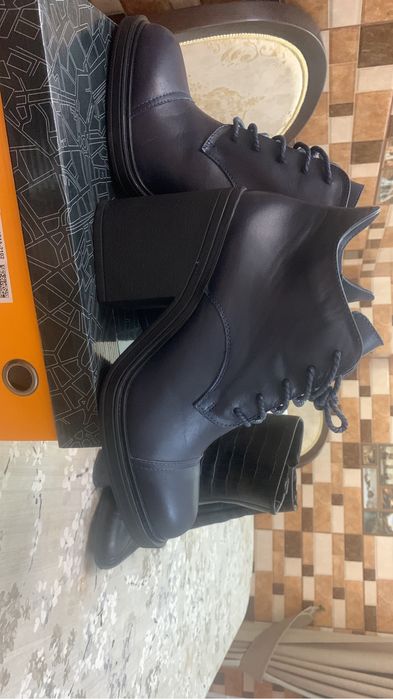 Шикарные новые ботильены