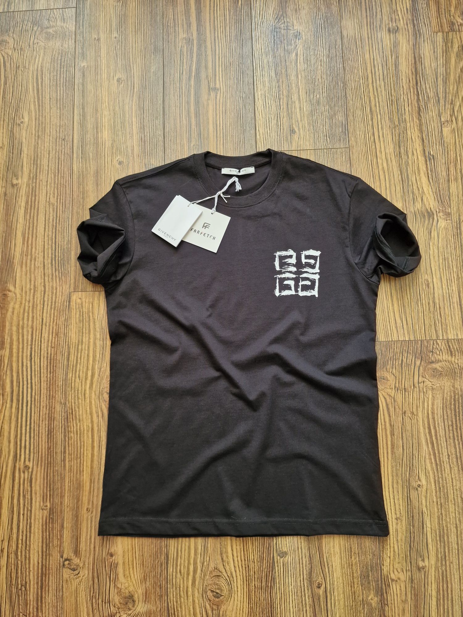 Страхотна мъжка тениска GIVENCHY размер S M L XL 2XL