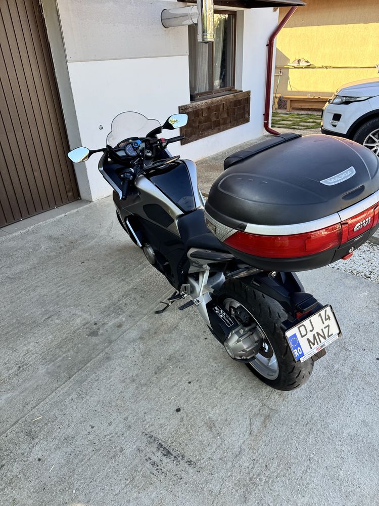 Vand Honda Vfr1200fd dct automata