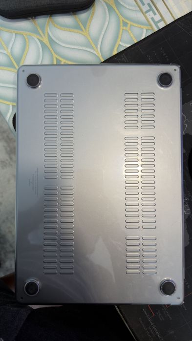 Macbook M3 15 dyumlik