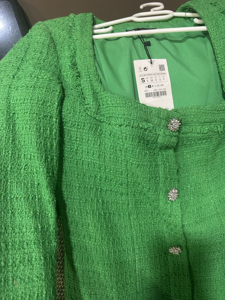Страхотна рокля ZARA букле