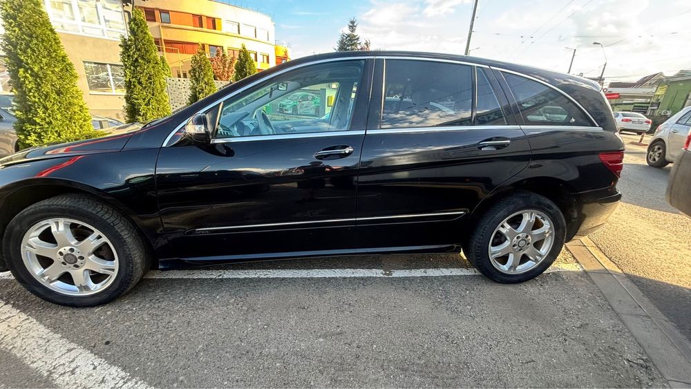 Vand mercedes R320 diesel 6locuri motor 3000 cm