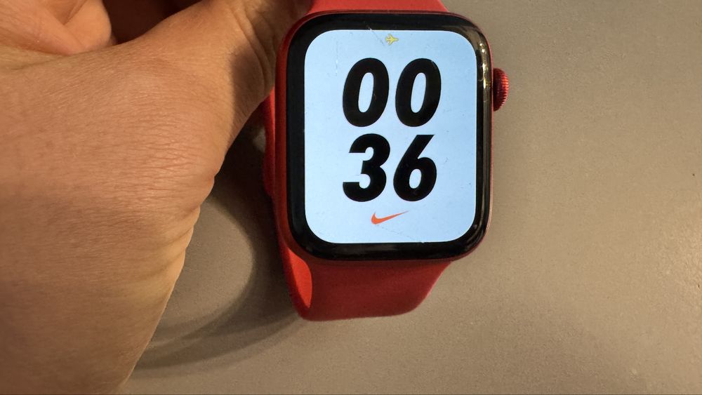 Apple Watch, 44 mm, seria 6, functioneaza 10/10