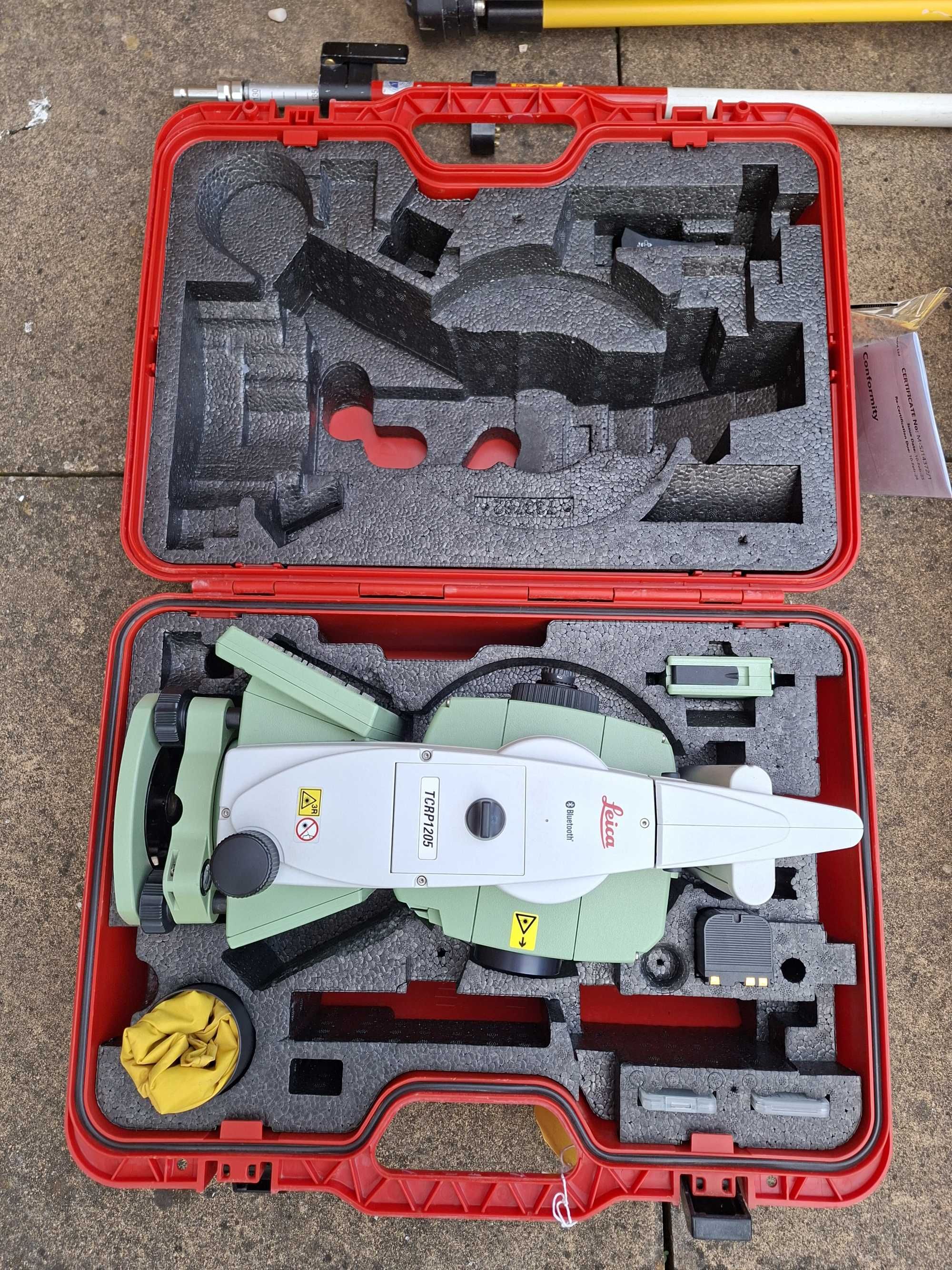 Statie Totala LEICA TCRP 1205 - R300 plus Controler