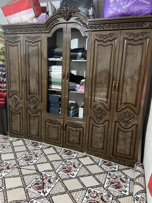 Спальный горнитур как новый