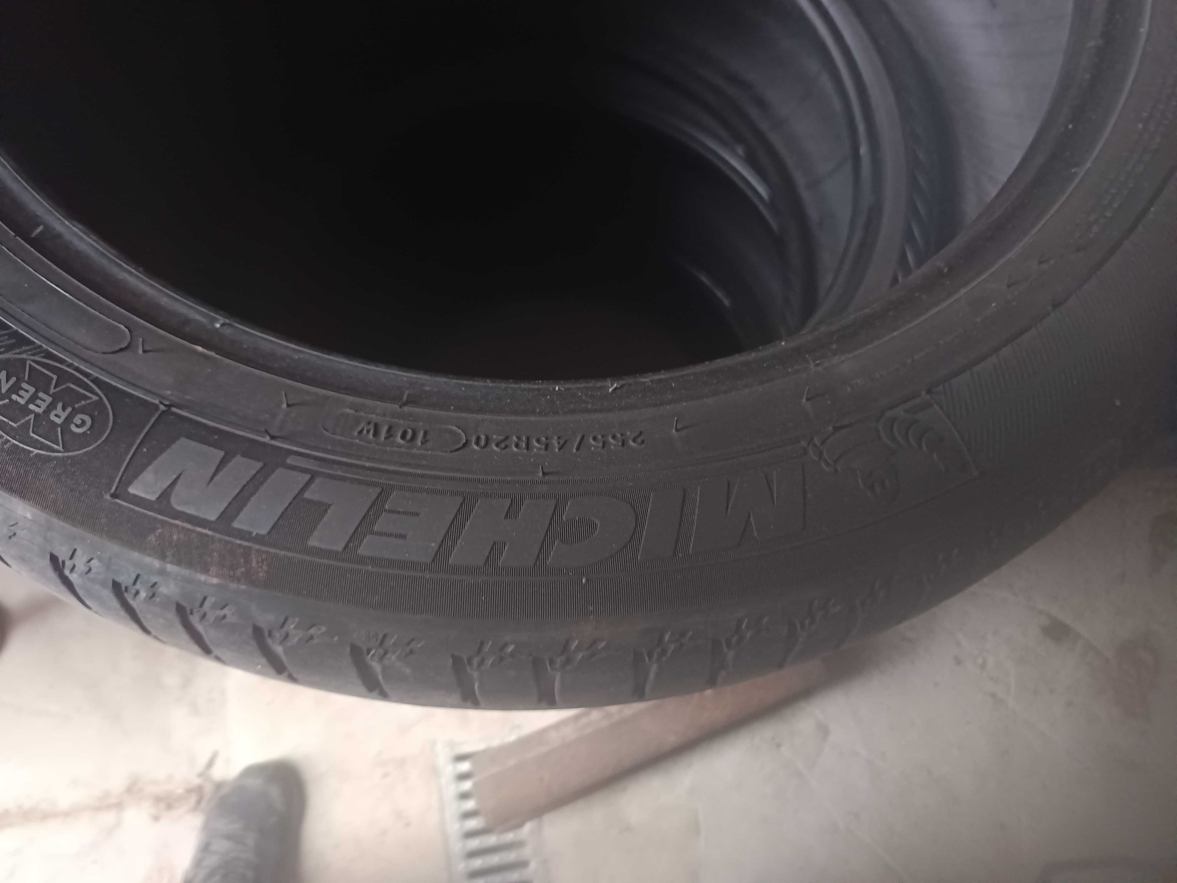 Гуми 255/45/20 MISHELIN