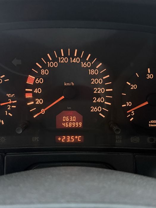 Mersedec benz 600