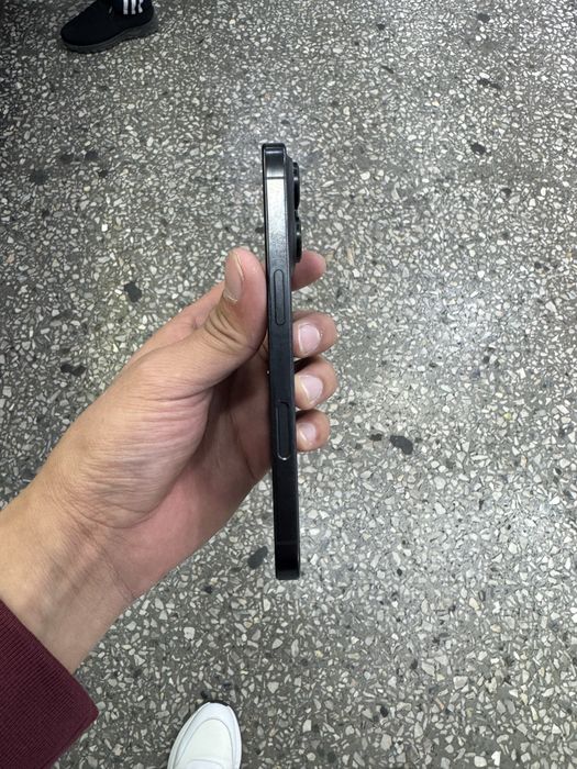 Iphone 16 pro 256 99% Black Qora ideal