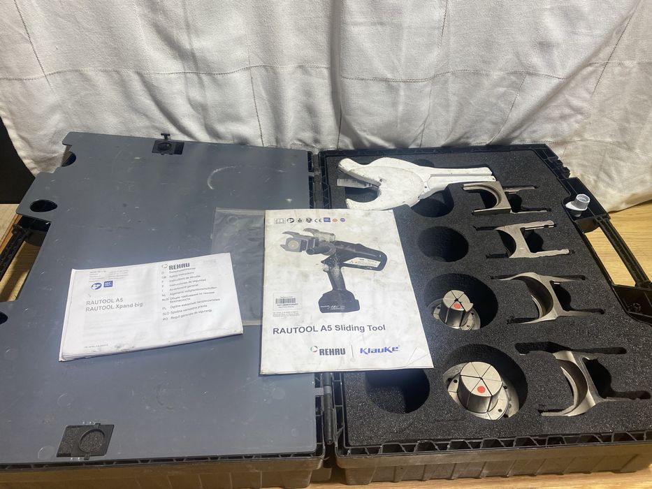 Rehau presa sertizat rautool A5 tool