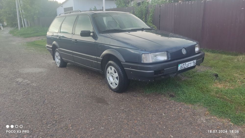 VW Passat B3 1989 года