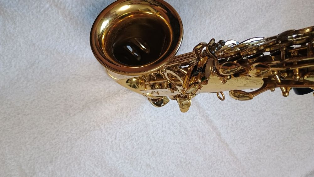 Vând saxofon Alto Parrot