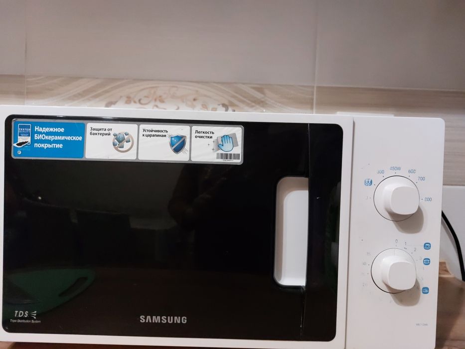 Микроволновка Samsung. Микроволновая печь