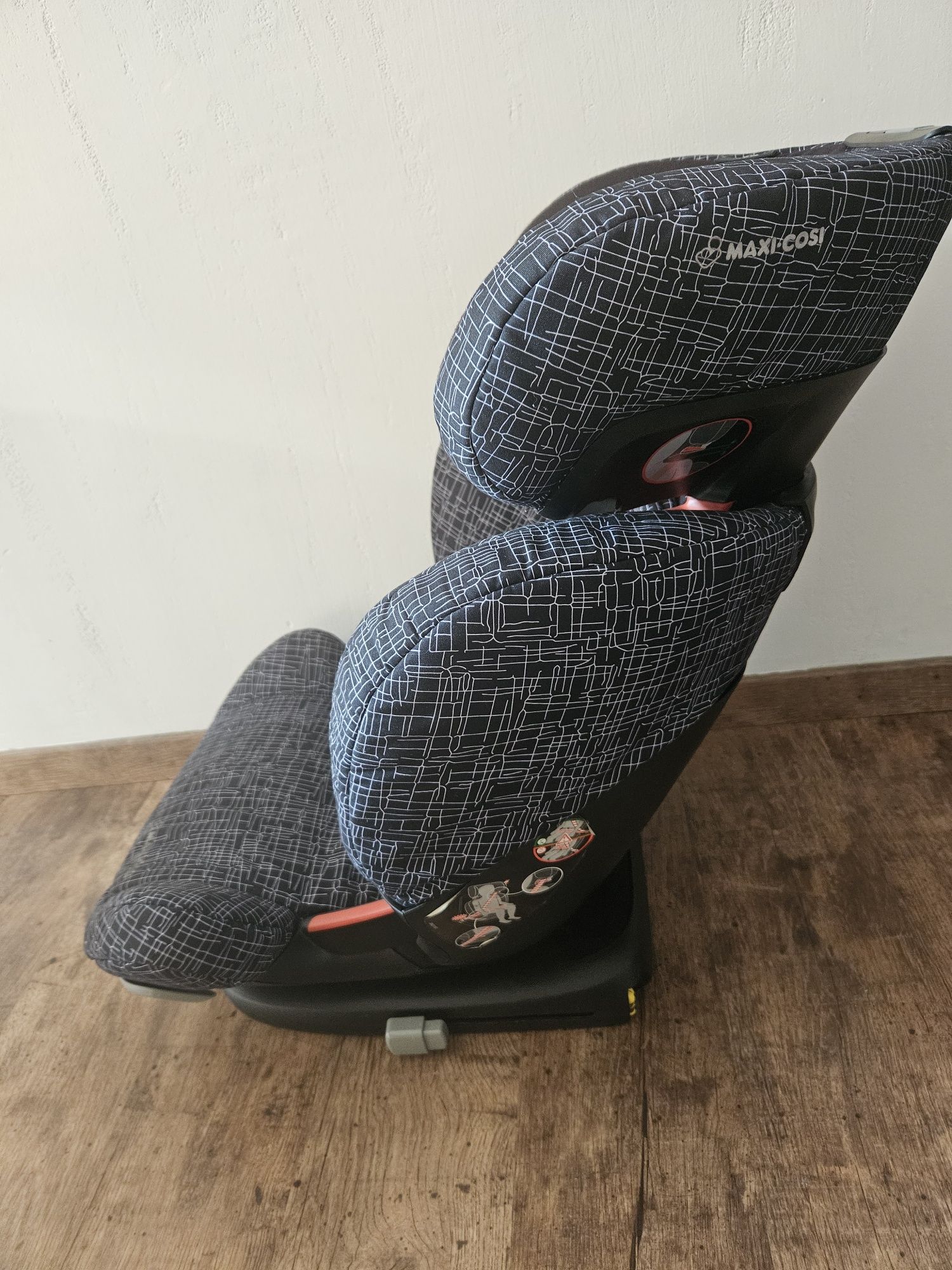 Scaun Maxi Cosi cu Isofix