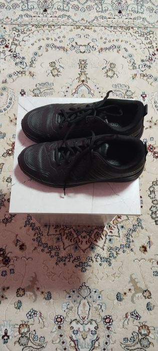 Продам обувь новый