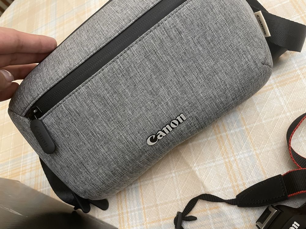 Canon R50 Travel KIT