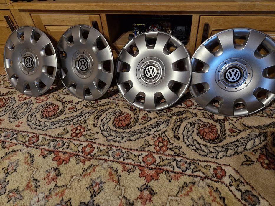 Vând set capace roti R14