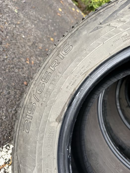 Anvelope Iarna Nokian - 215 65 R16