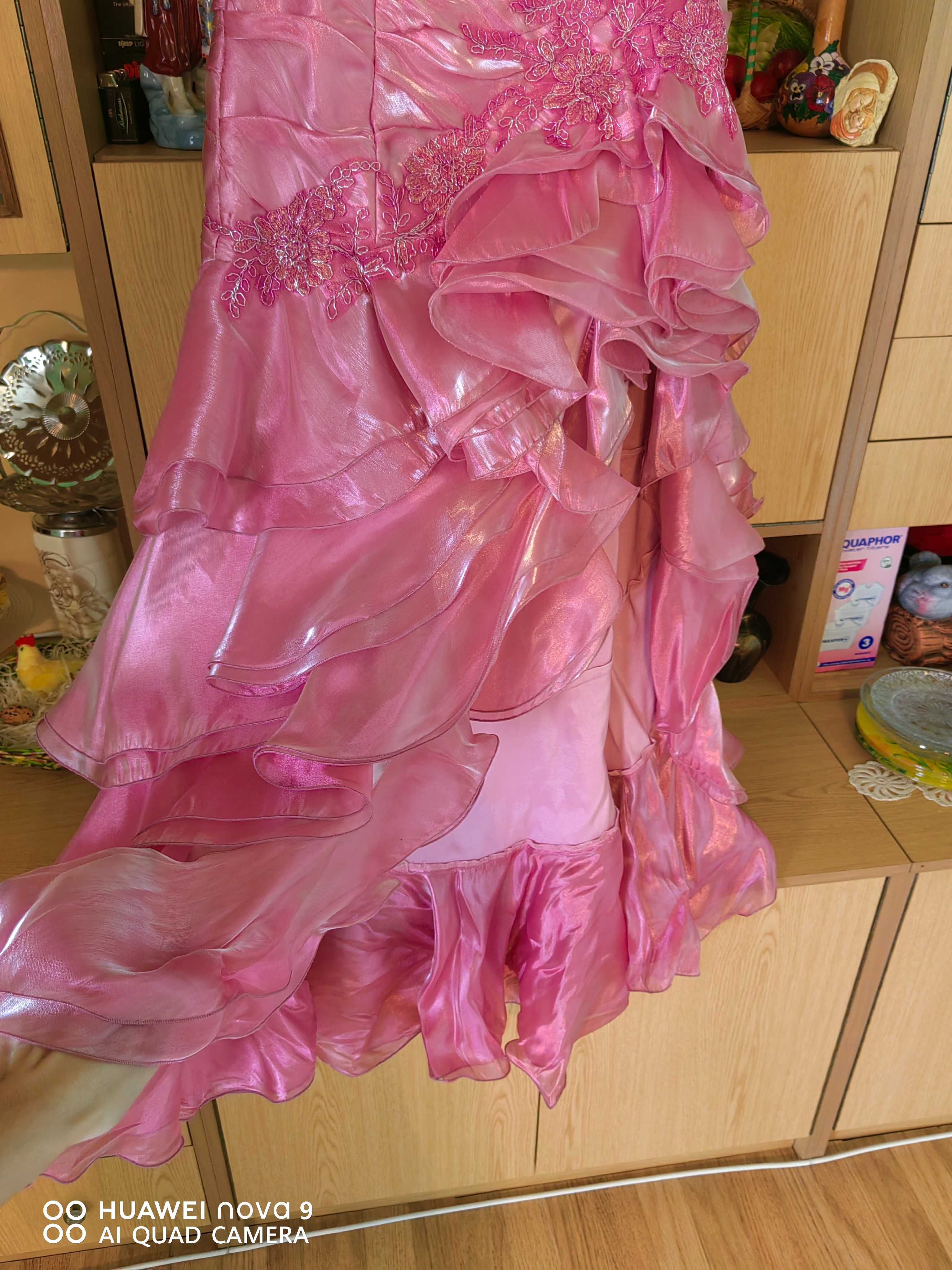 Бална рокля розова