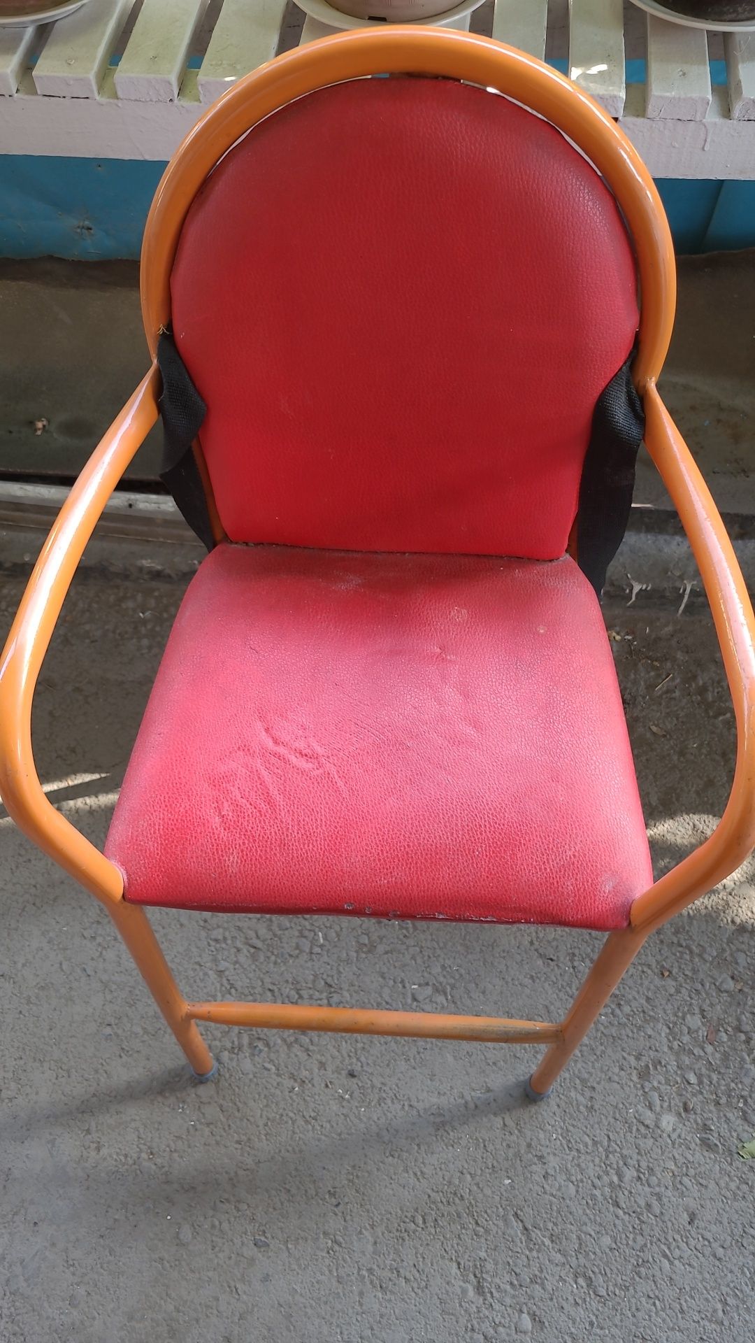 Продам детскую стульчик