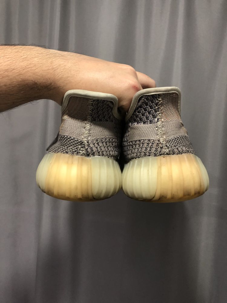 Yeezy Boost 350 V2 Ash Pearl