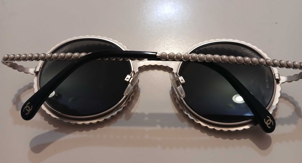 Ochelari de soare Chanel Pearl Round, model 71138 L2467, originali