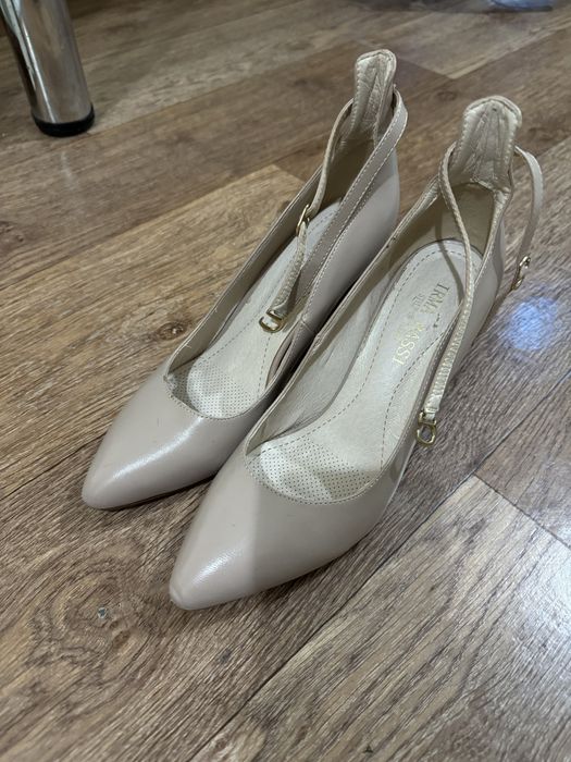 продам женские туфли