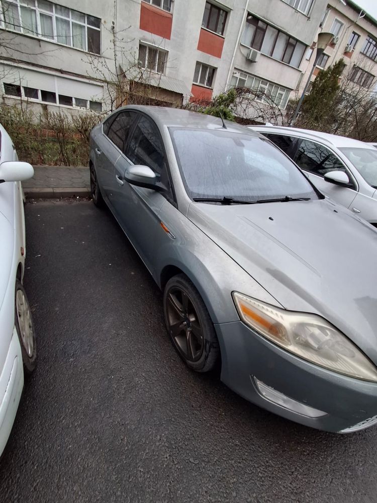 Ford mondeo  an 2007  masina a rulat  in mare parte pe teritoriul it