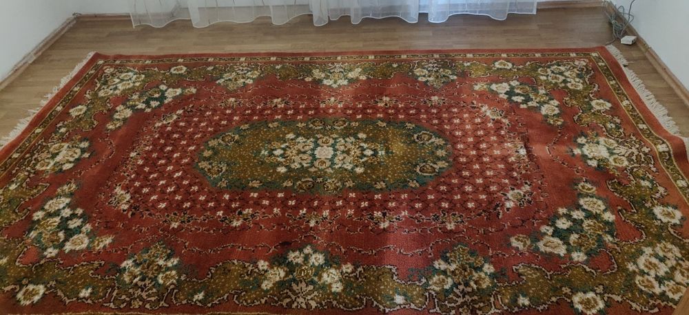 Vând covor persan de Cisnădie