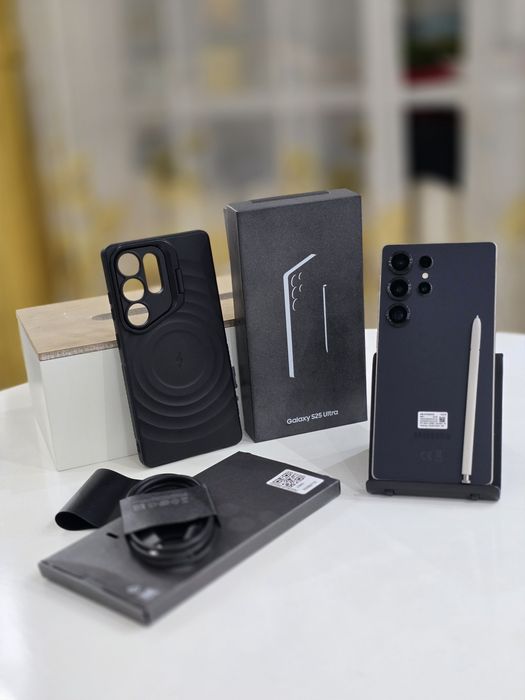 Samsung Galaxy S25 Ultra / 12GB RAM / 256GB / Titanium Black / Ca nou!