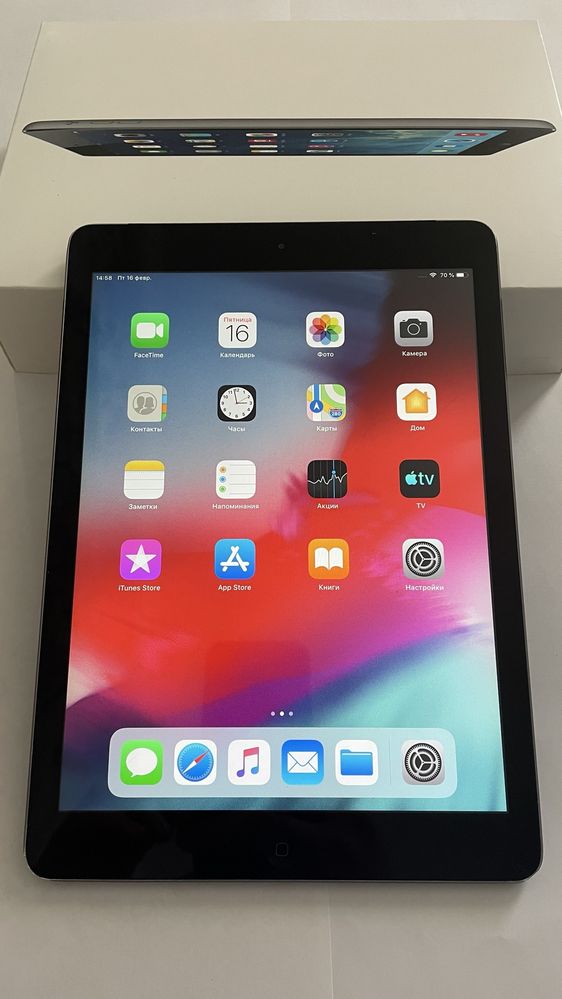 Планшет iPad Air, 64 Гб, SIM