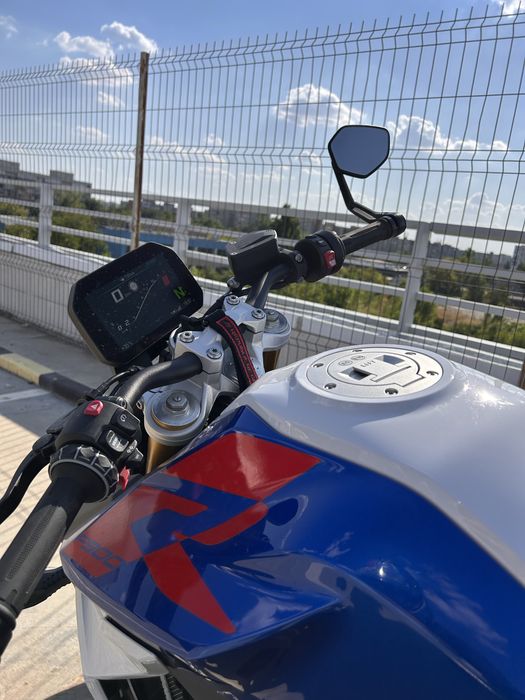 BMW F900R 2025 A2
