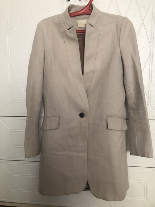 Продам костюм-пальто, рубашка, кофта