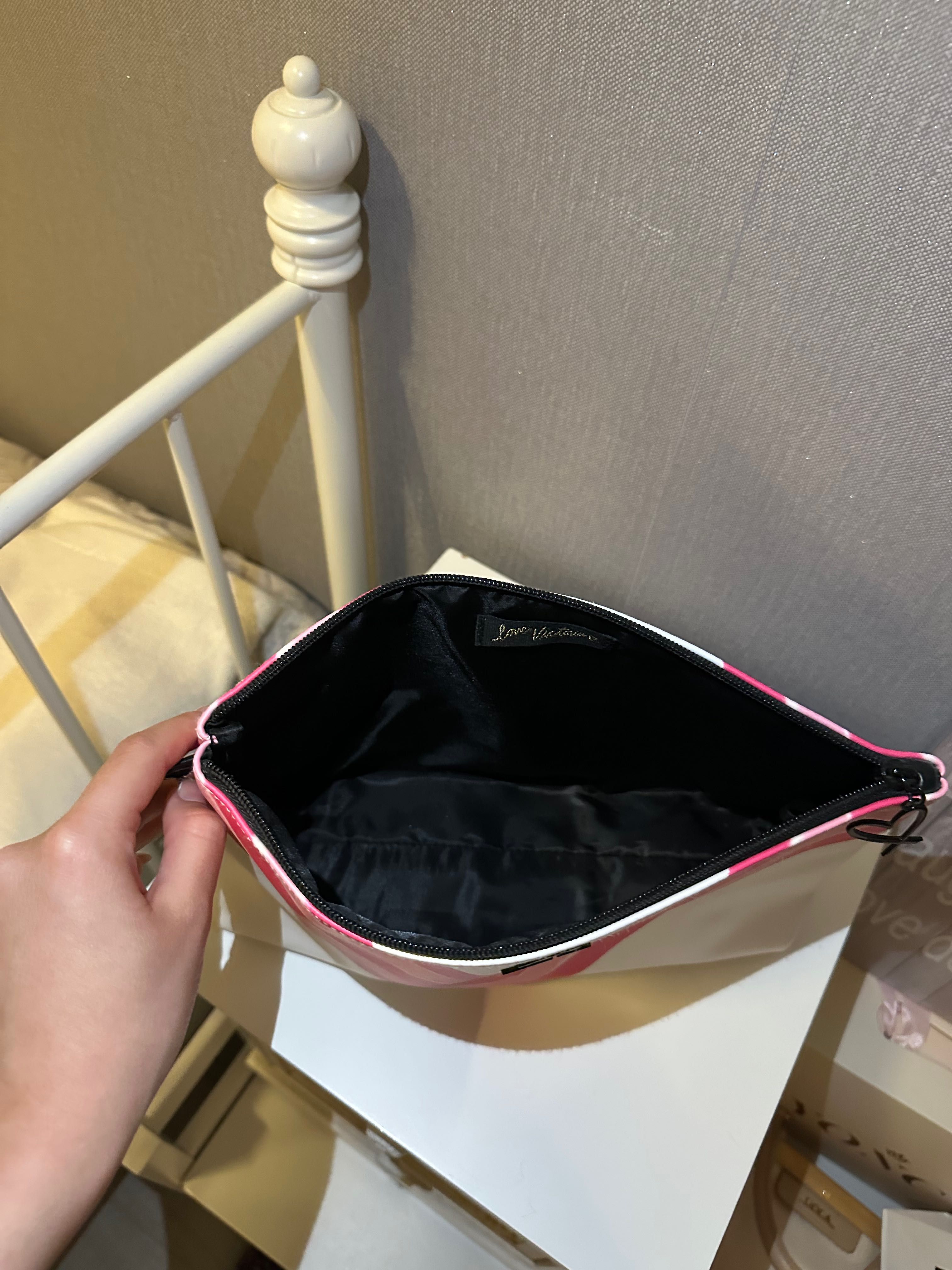 Оригинален Victoria Secret клъч