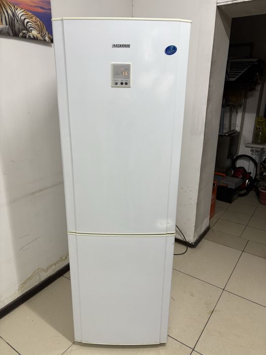 Продам холодильник