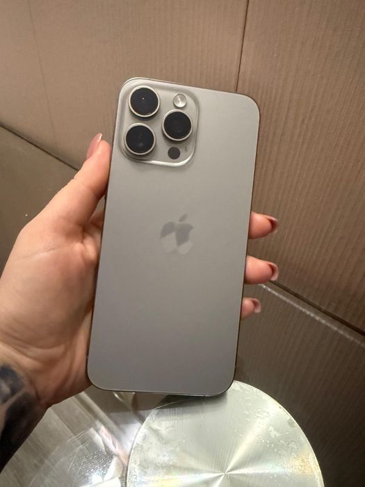 iPhone 15 pro Max 256 gb