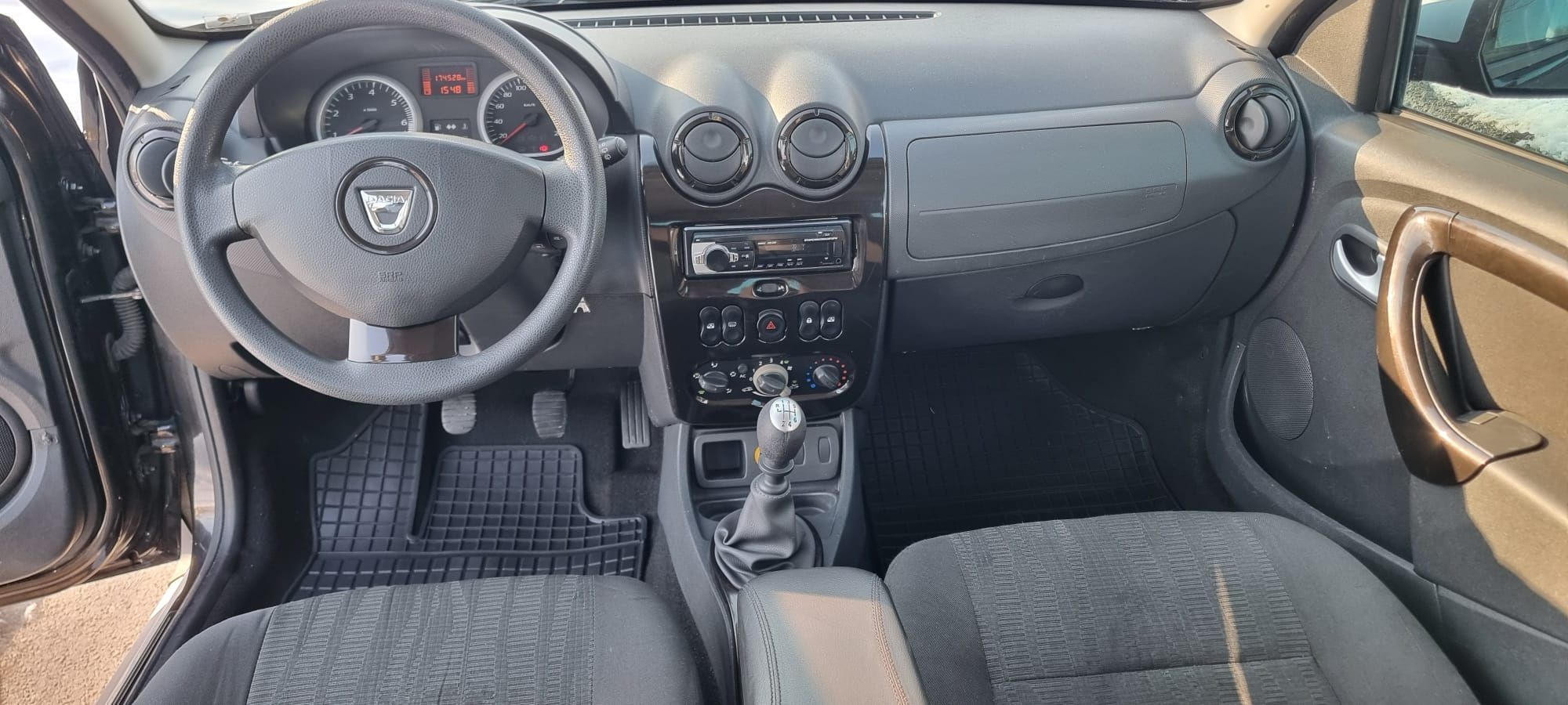 DACIA Duster 2011