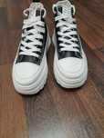 Pantofi sport cu talpa inaltā