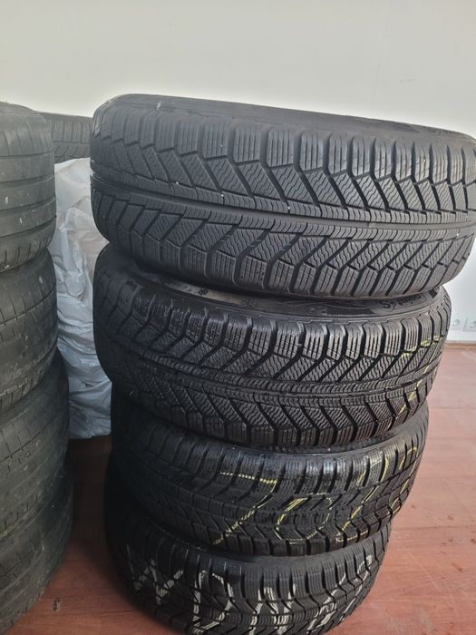 Roti BMW  iarna 225/55/17 Anvelope ca noi 8mm.