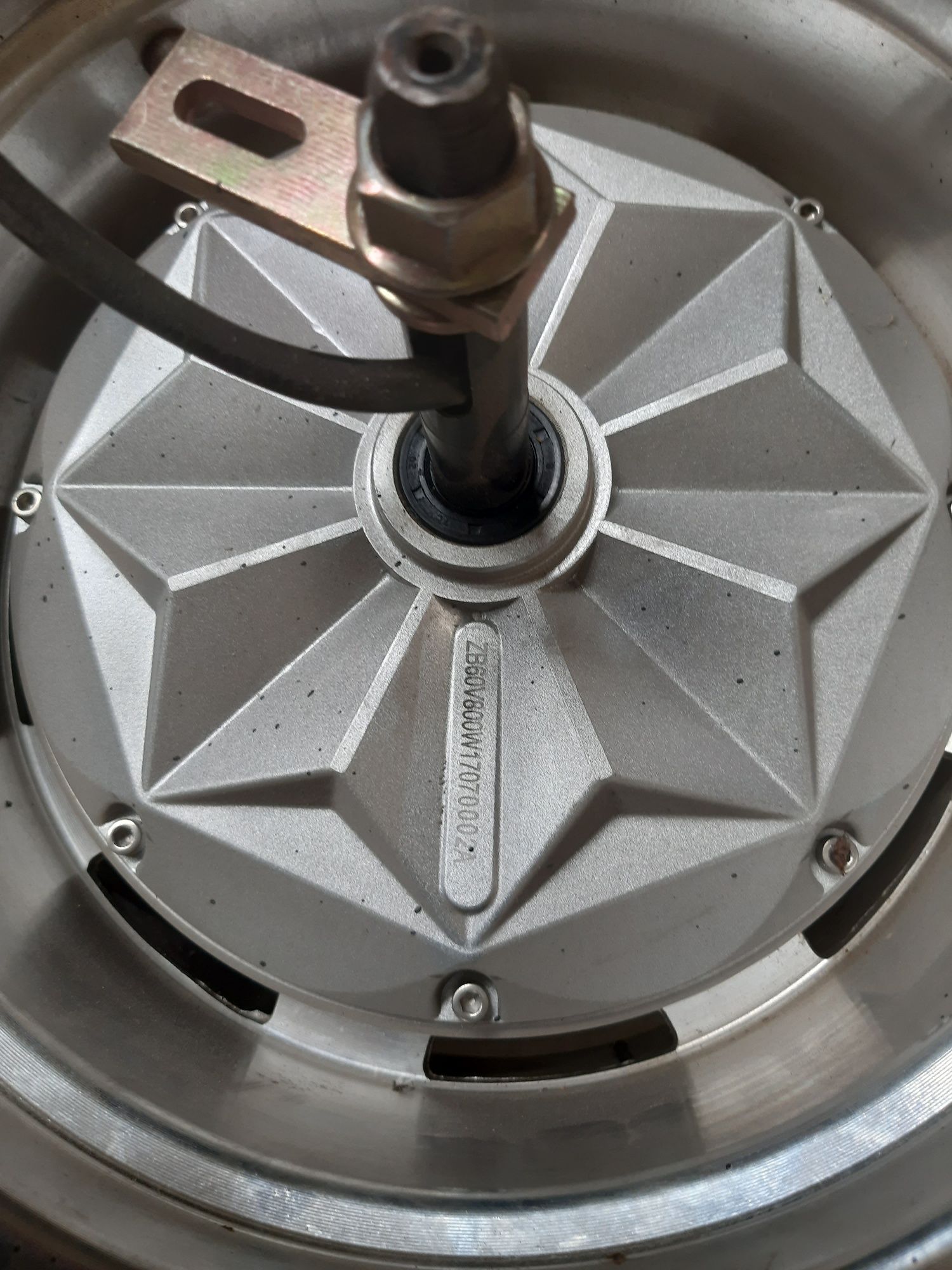 Roata cu motor, motor în roata, roata scuter electric 165/45 -12