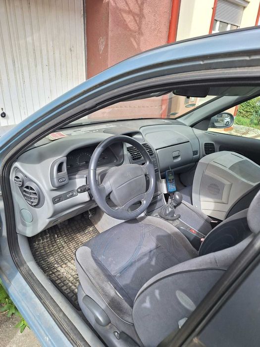 RENAULT Laguna I, in stare buna, pompa de motorina defecta.