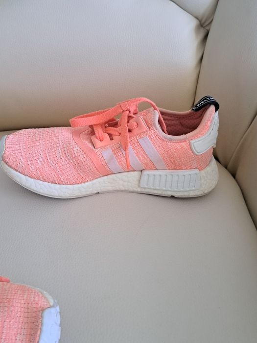 Adidași nr 40 fenei