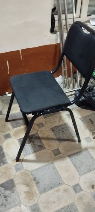 Stul deyarli yangi 2-3 oy ishlatilgan Manzil:chorsu