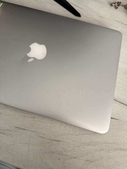 Macbook Air Retina,13-inch, 2014 128Gb 4Gb ram