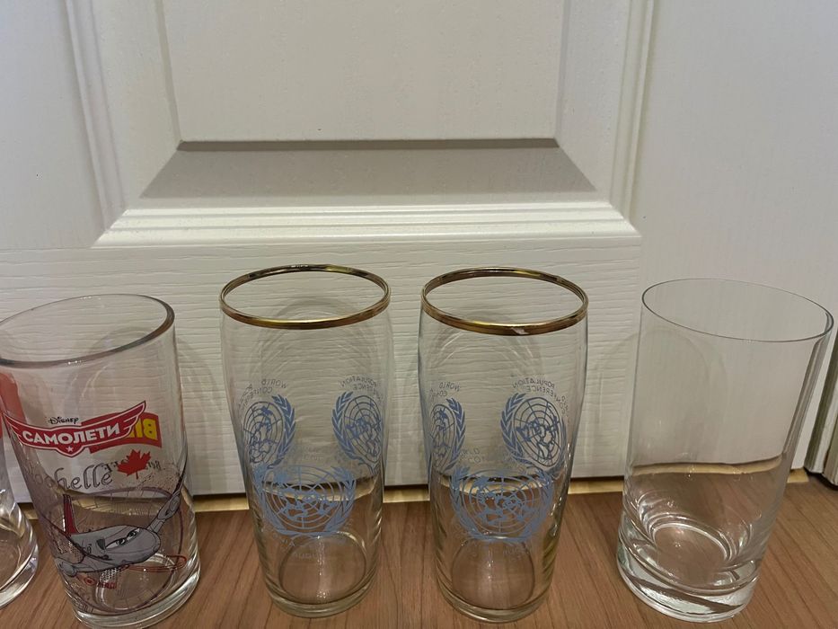 BOHEMIA - 45 лв.BUTLERS - комплект 5 чаши с чинийки+ кана за чай - 20