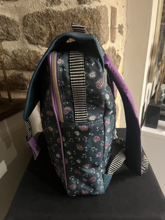 Очарователна и стилна раница на фирмата Santoro Gorjuss нова с етикет