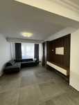 Aprtament 4 camere + living, 80mp mobilat modern, parcare si boxa