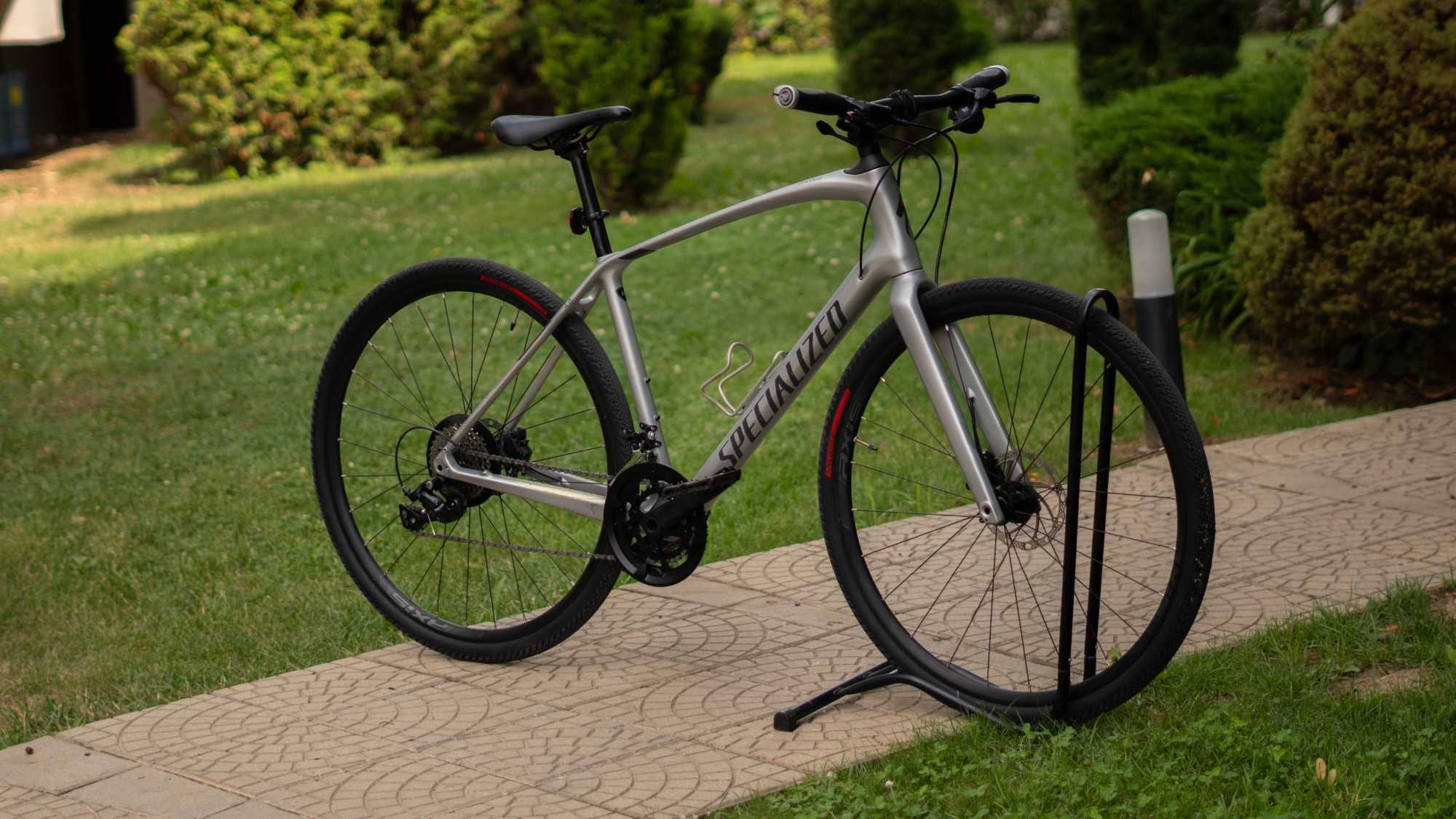 Specialized Sirrus Carbon – леко градско/гравел колело